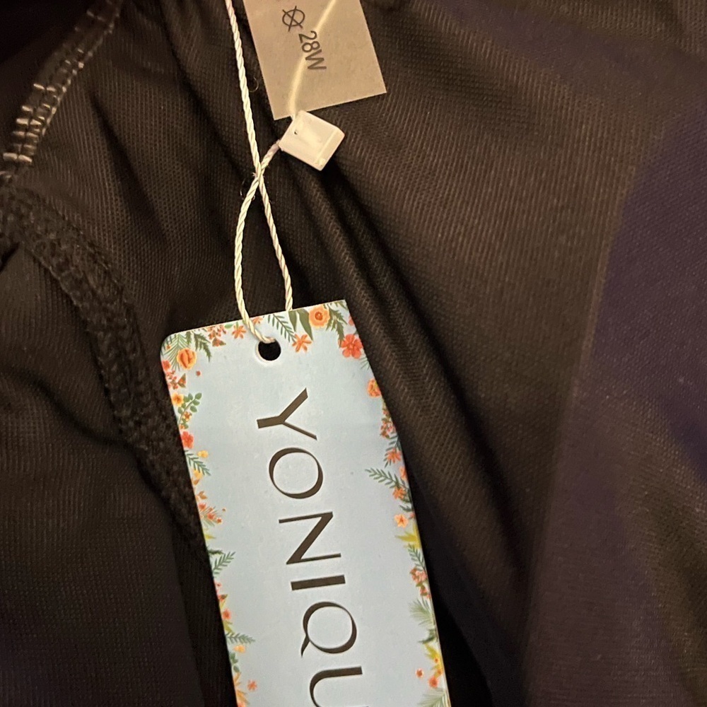 Yonique Plus Size One Piece Tummy Control Swimsuit - Picture 4 of 7